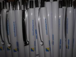 печать на ручках, зажигалка, другой сувенирной продукции в Киеве